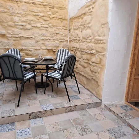 Apartamento La Zarzamora-patio Privado *
